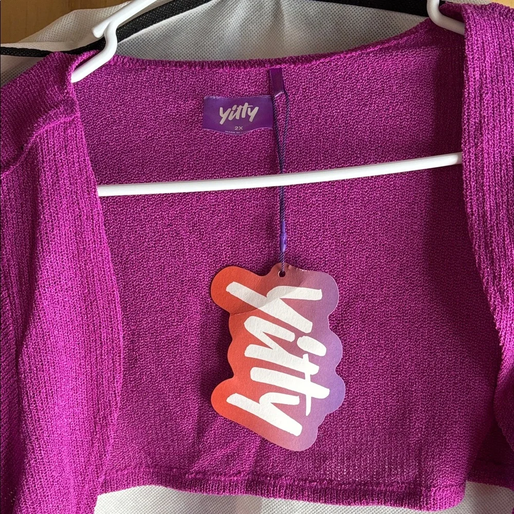 YITTY Magenta Women's Sweater - Picture 2 of 4